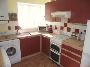 Kitchen- click for photo gallery